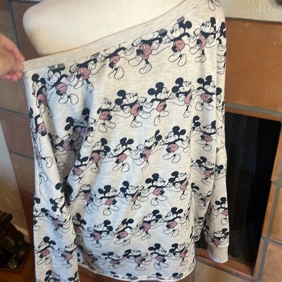 Walt Disney World Mickey Mouse one shoulder sweatshirt, size L! - Picture 5 of 8